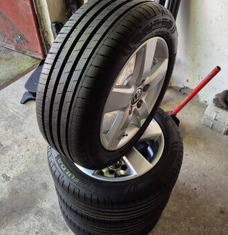 Letní pneu 205/55/16 Alu kola r16