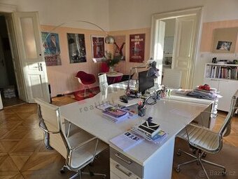 Pronájem kancelářských prostor Bolzanova - 66m2