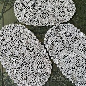 Béžové dečky ruční práce