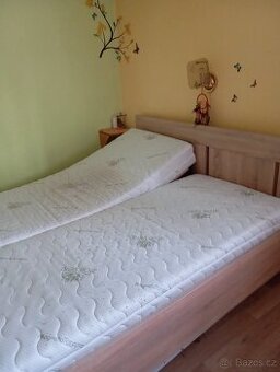 Kamna, sporák, postel