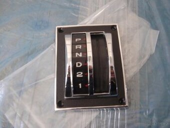 Ford Mustang volič řadící páky