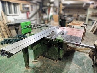 Formátovací pila s předřezem