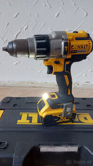 AKU vrtačka s příklepem DeWalt DCD996 18V XR 2x5,0 Ah