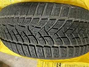 Zimní Pneu Dunlop 225 x 50 x R17, zánovní