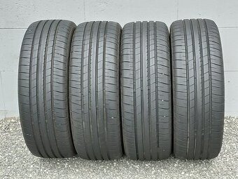 Pěkné letní pneu Bridgestone 215/55/18 vzorek 7mm