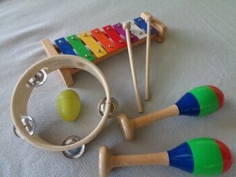Dřevěné hudební nástroje pro děti od 2 let-poloviční cena