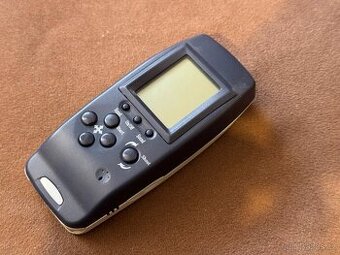 herní zadní kryt Nokia 3310/3330 pěkný