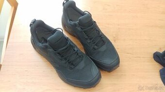 boty ADIDAS TERREX AX4 GTX (velikost 44 2/3)