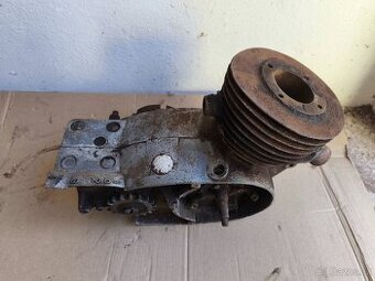 Motor ČZ 125T