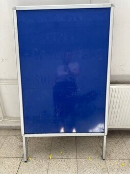 Obrovská reklamní tabule, oboustranná