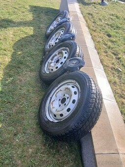Kola 215/65c maxxis 2024