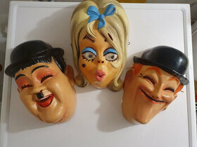 Starožitné karnevalové masky - Laurel, Hardy, blondýna