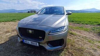 Jaguar F-Pace S 30d, původ ČR, 300ps, odpočet DPH, panorama