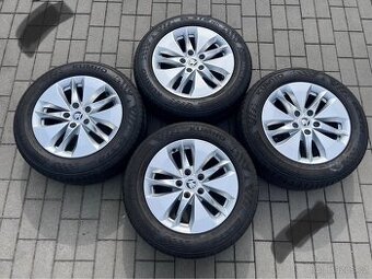 Octavia IV - 16 Twister + letni 205/60 R16 Kumho