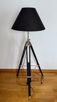 Stojací Lampa Tripod