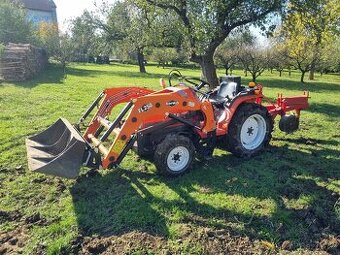 Prodám malotraktor Kubota Aste A17 s čelním nakladačem