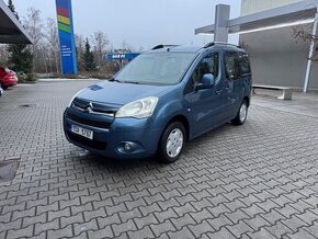 Citroën Berlingo, 1.6 68kW, 5 míst, tažné, 2.maj., ČR