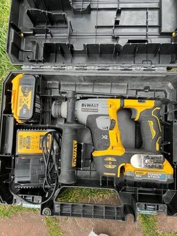 Aku vrtací kladivo DeWALT DCH172 18V XR Brushless