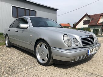 Mercedes Benz W210 E420 V8
