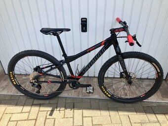 SPECIALIZED PRO MALÉ ZÁVODNÍKY
