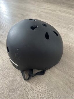 Dětská helma na cyklistiku vel. S (48-52cm) - 1
