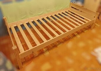 Postel 90 x 200 s roštem - za odvoz