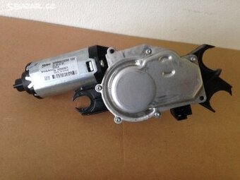 Volvo XC60 zadní stěrač motorek 31290787