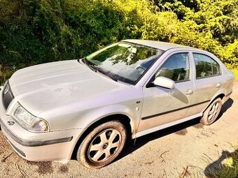 Octavia 1.8t 20V - r.v. 2002 - ND nebo na opravu