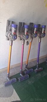 Dyson V8