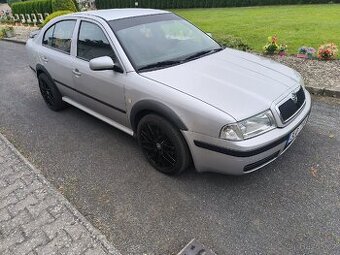 Škoda Octavia 1