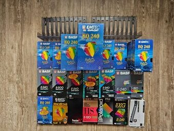PRODÁM SADU 55KS ZNAČKOVÝCH VHS KAZET K PŘEHRÁNÍ EMTEC BASF