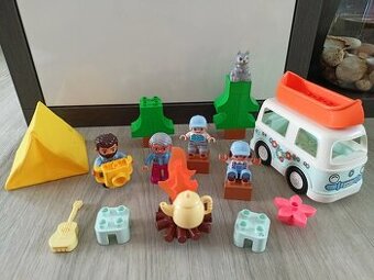 Lego Duplo 10946 Dobrodružství v rodinném karavanu
