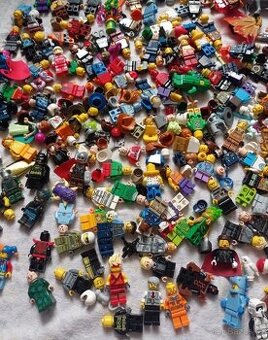 Lego figurky 1kg