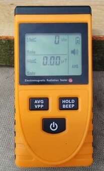 MĚŘIČ / DETEKTOR ELEKTROMAGNETICKÉHO POLE