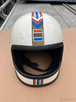 helma Cassida integral - bílá