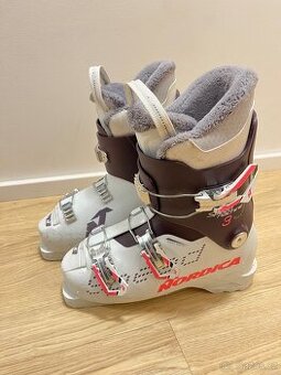 Lyzaky Nordica Speedmachine 24,5 (245 mm)