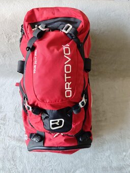 lavinovy batoh ORTOVOX TOUR 32+7 ABS, top stav