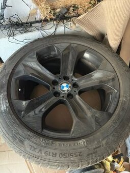 BMW E70, E71, Zimni sada 255/50 R19
