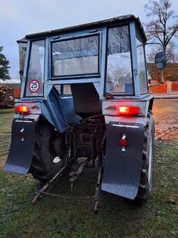 Zetor 4011s velkou kabinou, bez TP