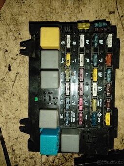 Lancia thema pojiskové skříně