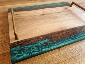 Podnos ořech/epoxy smaragdově zelená lávový efekt