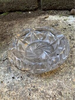 Broušené sklo a váza