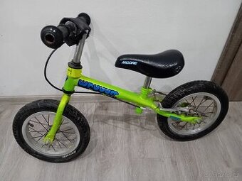 Odrážedlo Arcore Wruum