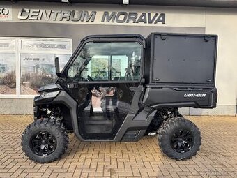 CAN-AM Traxter HD 10 XU s kabinou