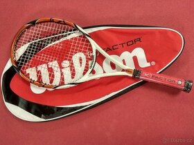 - NOVÁ – Tenisová raketa na tenis Wilson WRT7957002