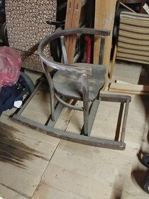Stará houpací židle