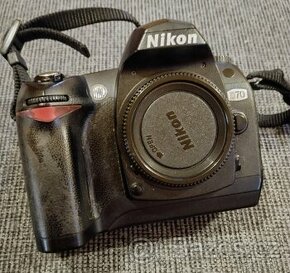 Nikon D70 + nabíječka