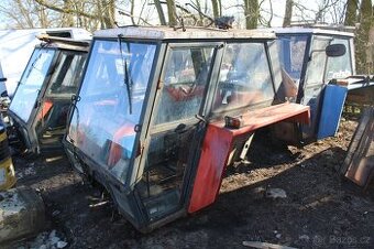 Zetor crystal kabiny a díly z nich