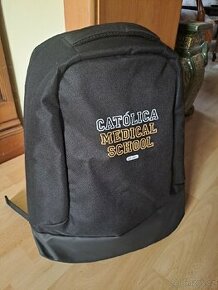 Školni černy novy batoh - nepouzivany