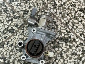 Benzinová pumpa BMW 116i F20